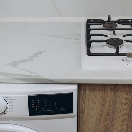 Luxe Apartments 5.26 Near Lavina 5 Floor Сумы Экстерьер фото